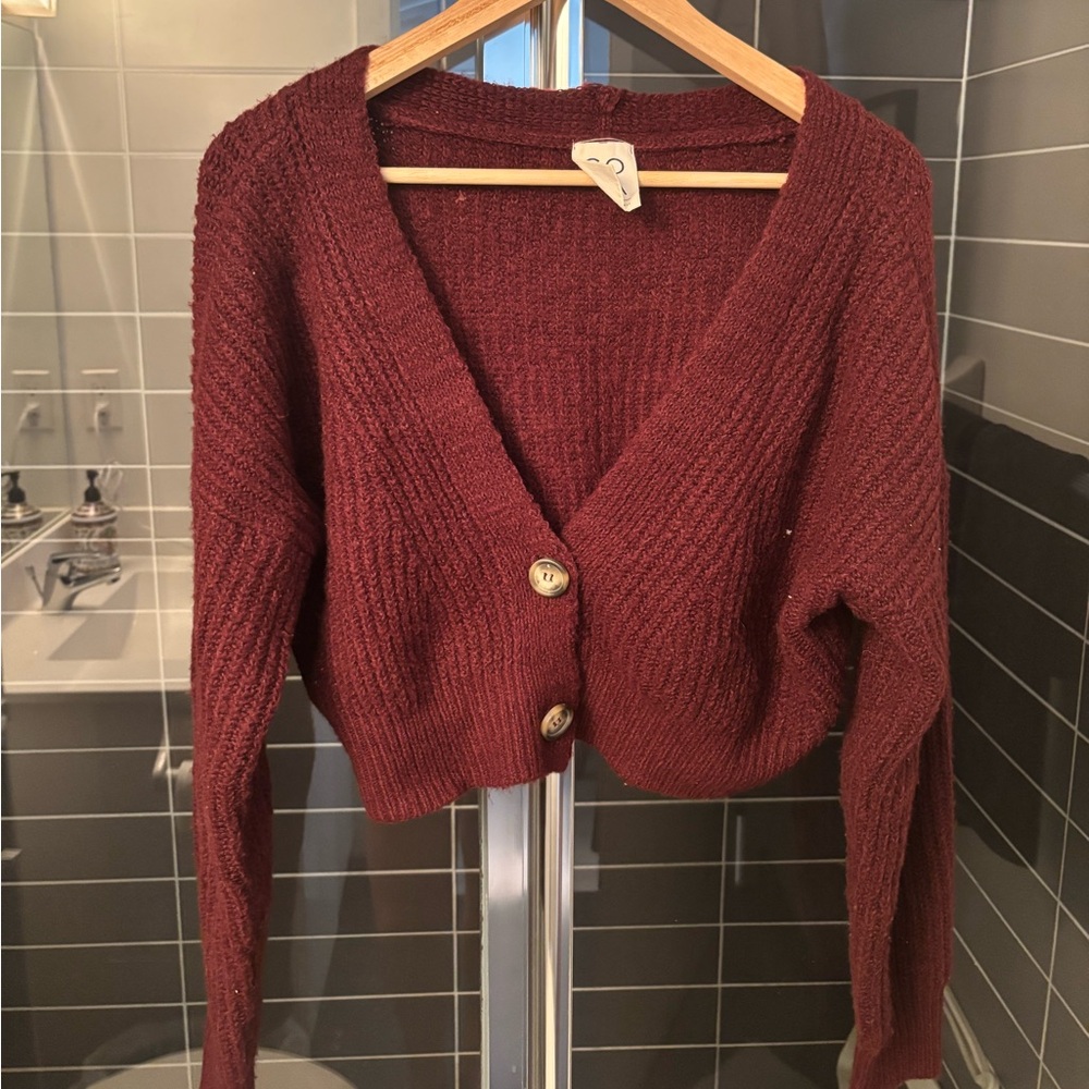COCA Cropped Burgundy Knit Sweater